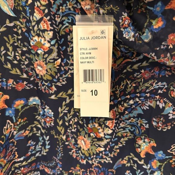 JULIA JORDAN
Mock Neck Three-quarter Sleeve Dress In Black - Picture 5 of 6